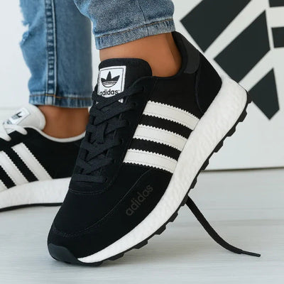 AD® –Unisex Sneakers